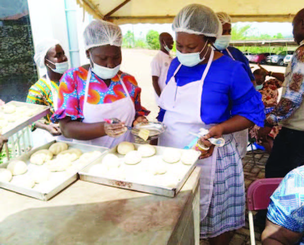 Practical session, using HQCF and plantain flour in product development. Image